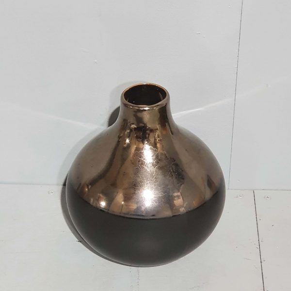 Black and Metallic Vase 31101