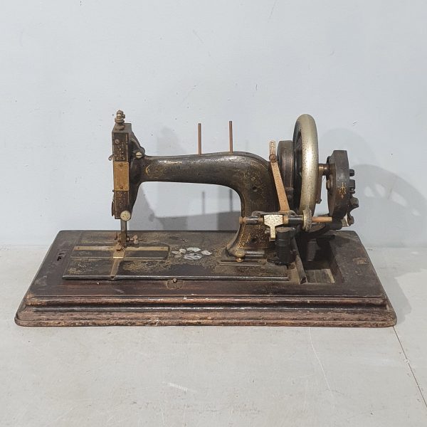 Heng Stenberg Sewing Machine 31243
