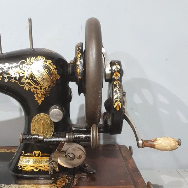 Singer Sewing Machine 31241