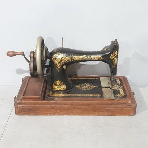 Singer Sewing Machine 31242