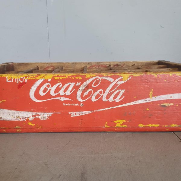 2022431 Coke crate