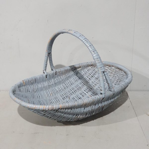 2022260 blue basket