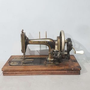 31246 Harris Family Sewing Machine
