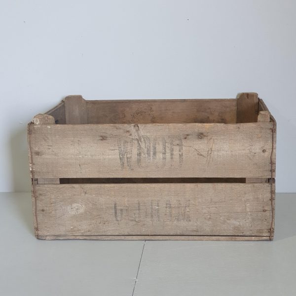 31283 Lamb Accrington Wooden Crate
