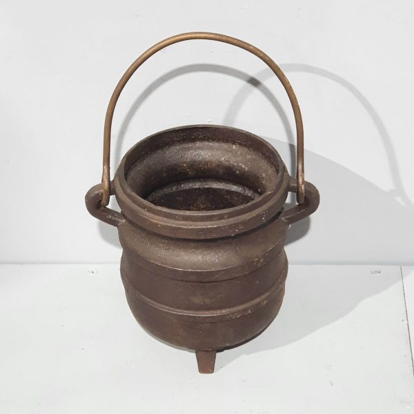 12202 Cast Iron Pot