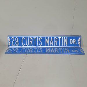 2104336 Curtis Martin road sign