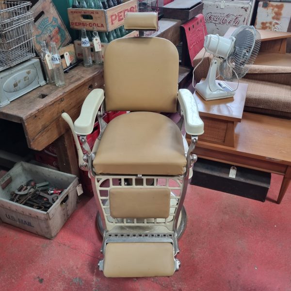 1443 vintage-american-paidar-barber-chair