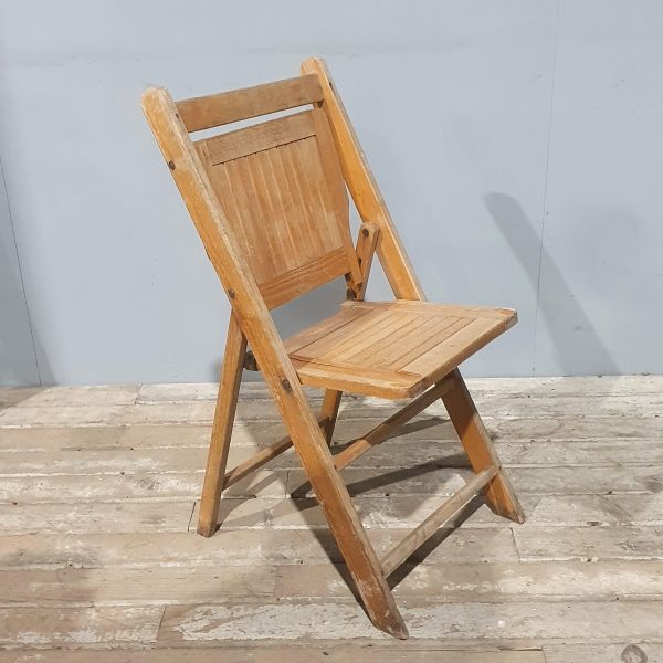 10867 Paris Folding Chair
