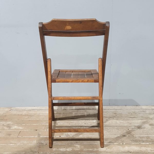 10868 Oakwood Folding Chair