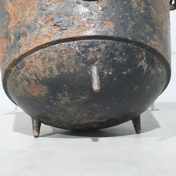 10089 Cast Iron Bucket