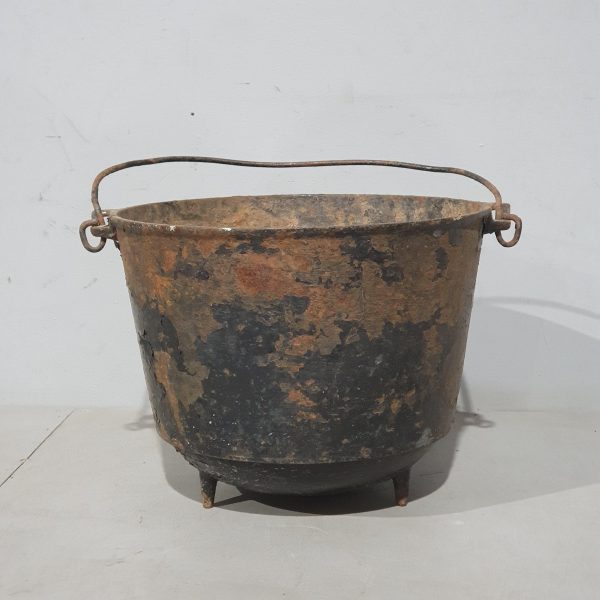 10089 Cast Iron Bucket