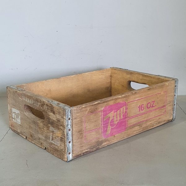10228A 7Up Crate