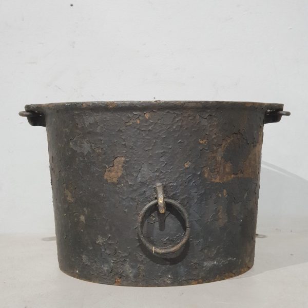 31426 Small Cast Iron Bucket